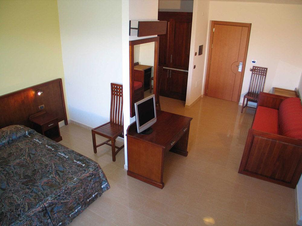 Hotel Califfo Quartu SantʼElena Zewnętrze zdjęcie