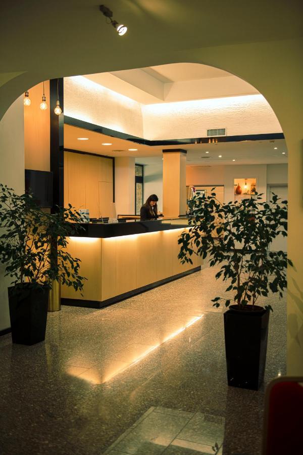 Hotel Califfo Quartu SantʼElena Zewnętrze zdjęcie